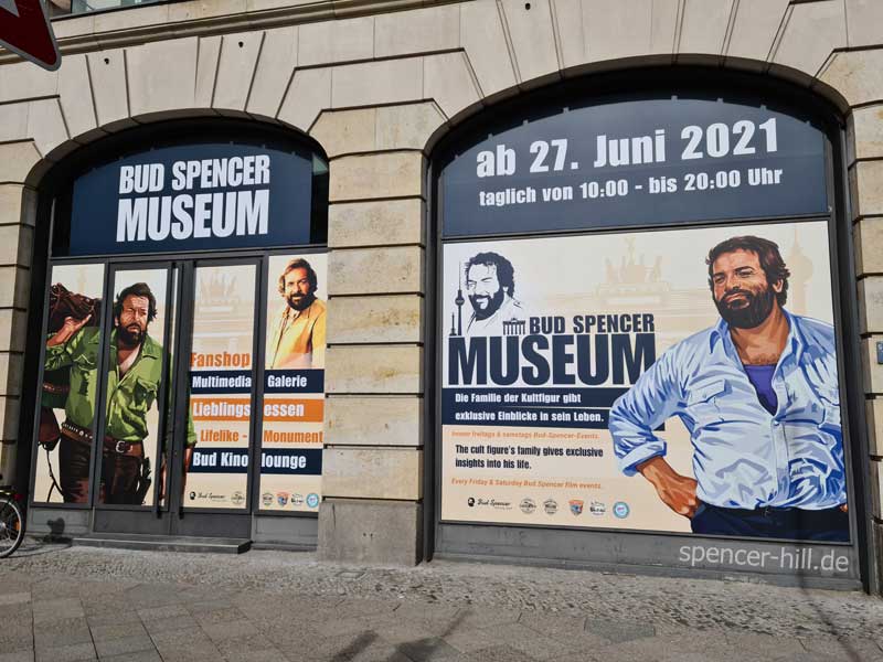 Plattfuß kommt nach Berlin: Bud Spencer Museum in Mitte eröffnet